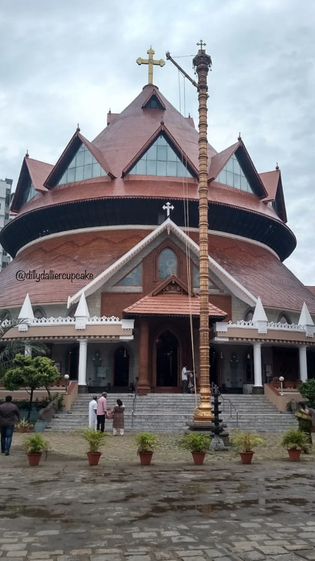 WORDLESS WEDNESDAY #churcharchitecture